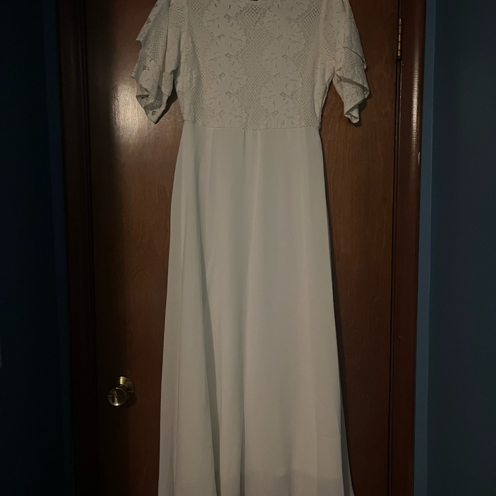 Elegant White Lace Dress